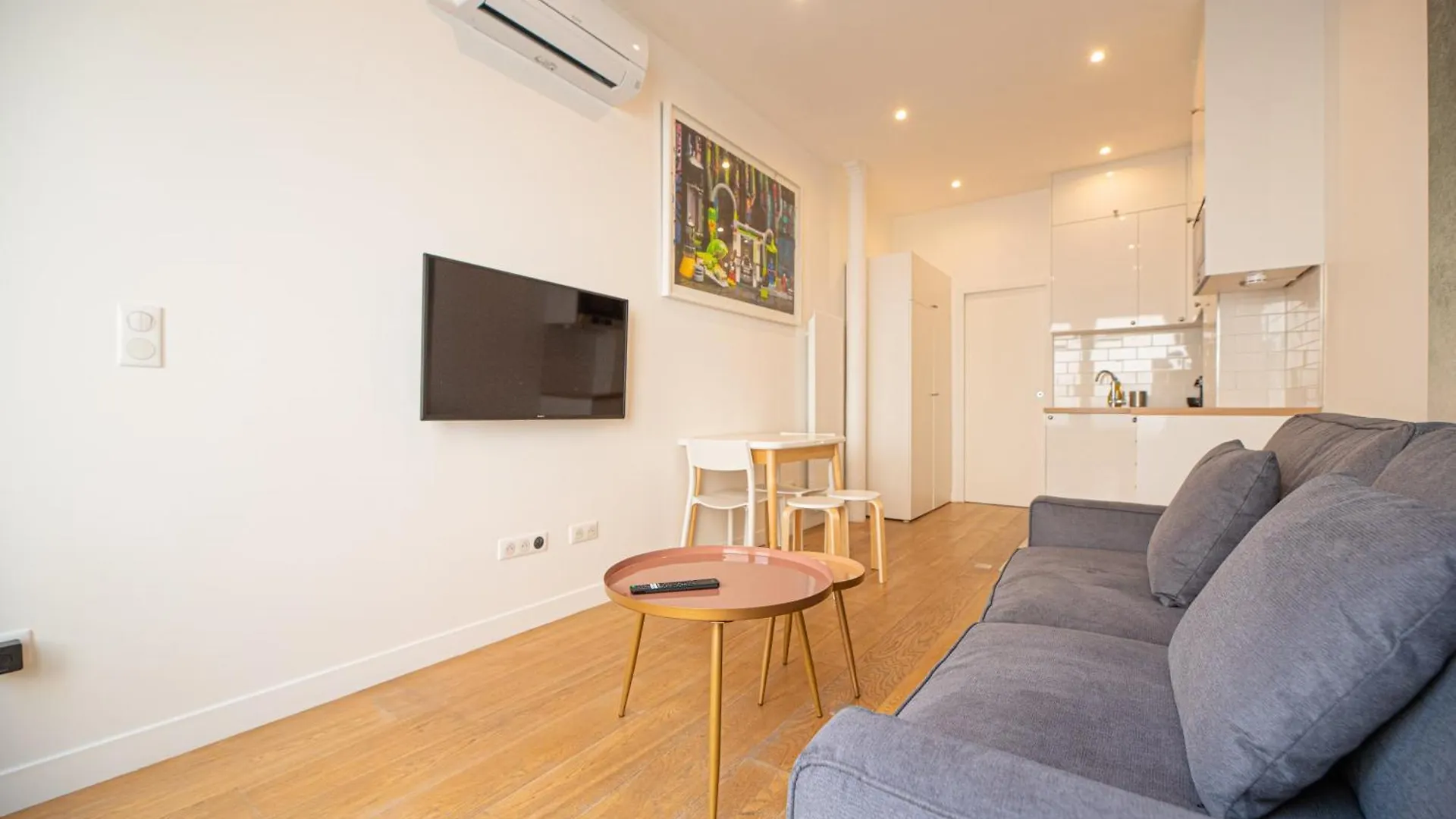 Beautiful Apartment In Saint Germain Des Pres Paris